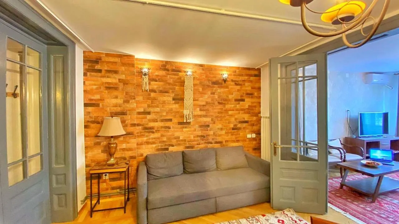 City Center Bed And Beyond Bucharest Apartment